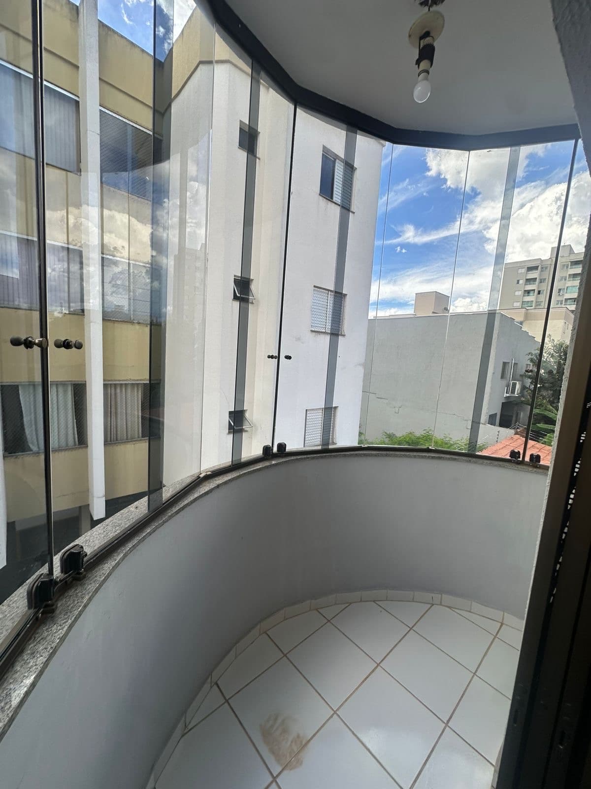 Apartamento em Santa Mônica - Uberlândia