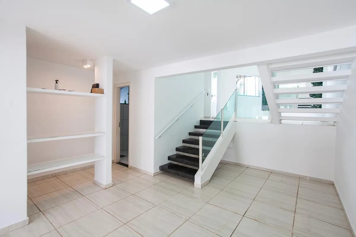 Garagem em Jardim Inconfidência - Uberlândia